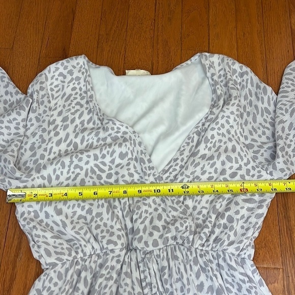 Altar’d State Cheetah Print White and Gray Faux Wrap Long Sleeve Mini Dress Sz M - Picture 9 of 10